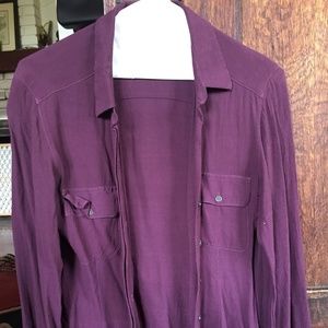 James Perse maroon drapey button up blouse Size 2
